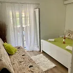 Sandra, 22, Duboka, Klek * Duboka