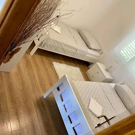 Sandra, 22, Duboka, Klek Apartament Duboka