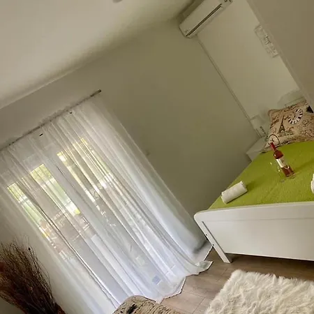 Sandra, 22, Duboka, Klek *