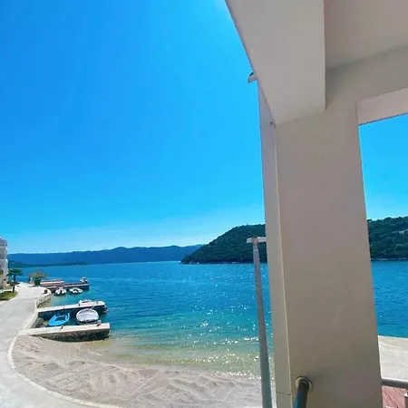 Sandra, 22, Duboka, Klek Apartament