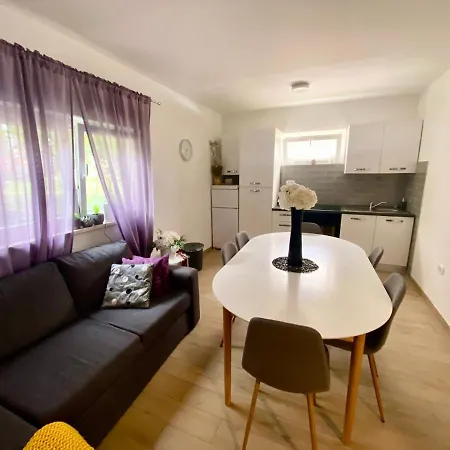 Apartament Sandra, 22, Duboka, Klek
