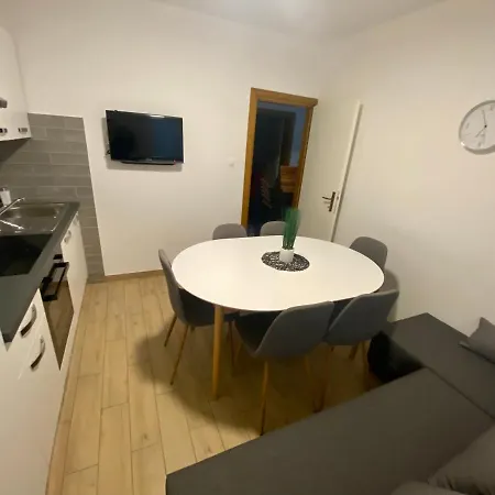 Sandra, 22, Duboka, Klek * Duboka