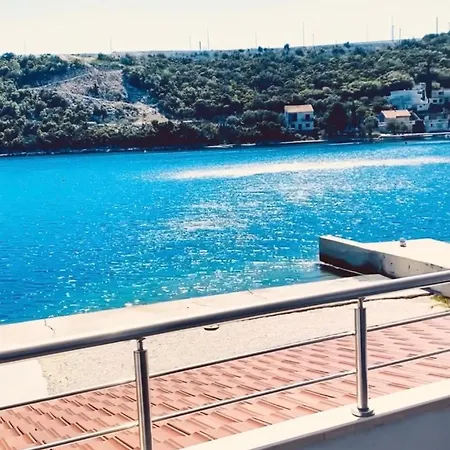 Sandra, 22, Duboka, Klek