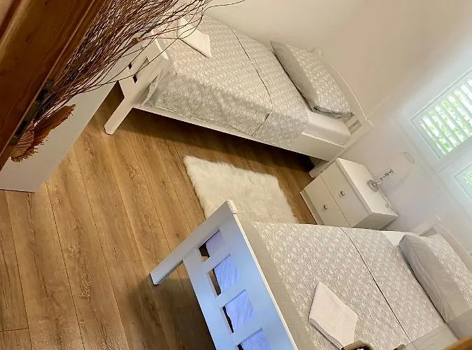 Sandra, 22, Duboka, Klek Daire Duboka