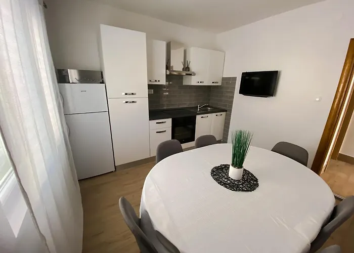 Sandra, 22, Duboka, Klek *