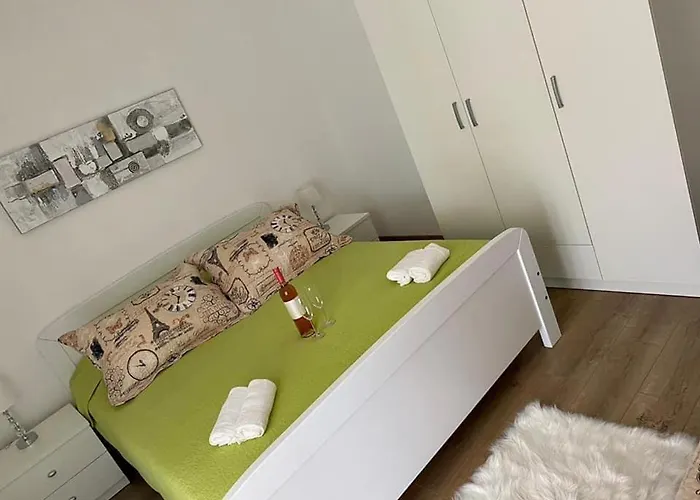 Daire Sandra, 22, Duboka, Klek *